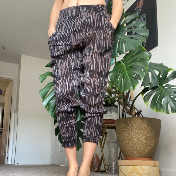 Patterned pants - Picture 3 of 3